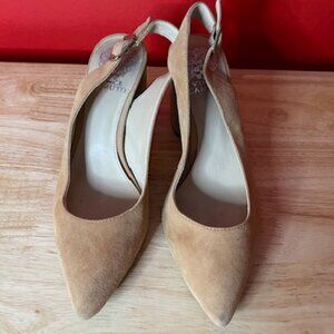 Tan Shoe size 8